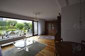 grosse Fensterfront zum Garten - 