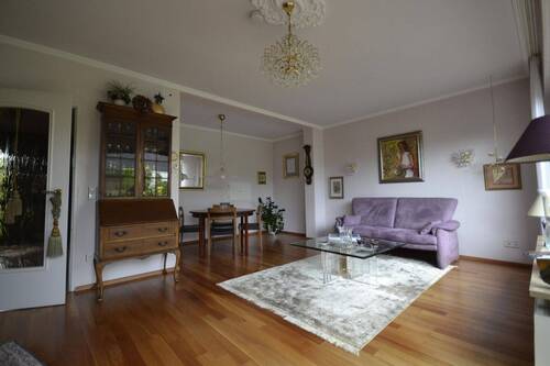 Wohnzimmer mit Essbereich - 