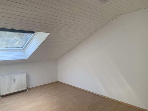 Kinderzimmer/Büro o.ä. - 