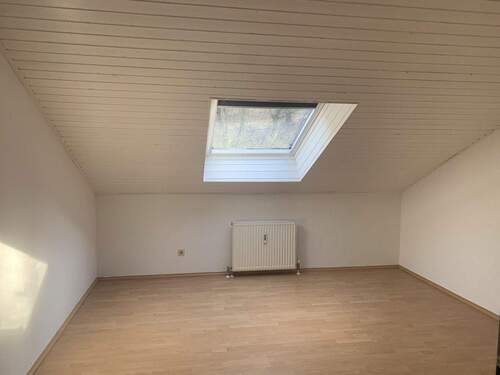 Kinderzimmer/Büro o.ä. - 