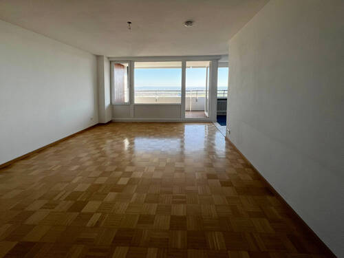 Wohnzimmer - Etagenwohnung mit 80,40 m² in Stuttgart zum Kaufen
