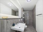 Badezimmer EG - 4 Zimmer Doppelhaushälfte in Haibach