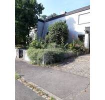 Freistehendes Einfamilienhaus m. Doppelgarage - Zirndorf Bronnamberg