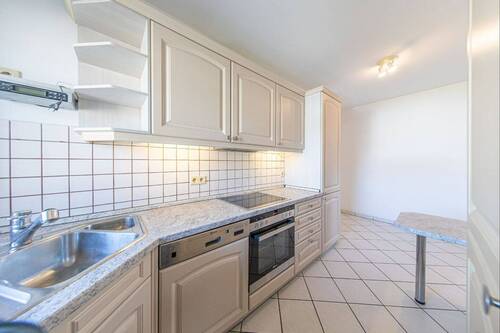 Einbauküche - Etagenwohnung mit 90,30 m&sup2; in Rendsburg zum Kaufen