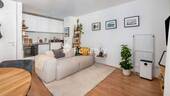 Wohnzimmer 2 - 2 Zimmer Etagenwohnung zum Kaufen in München