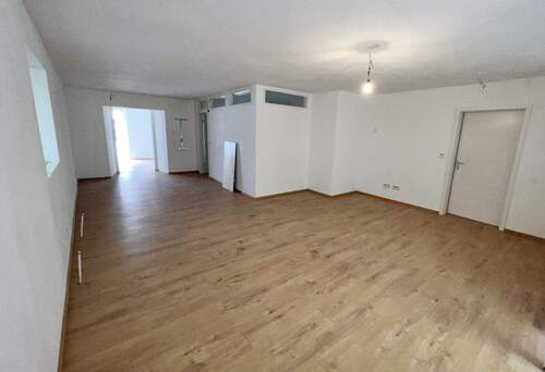 Wohnbereich - 3 Zimmer Etagenwohnung in Regensburg