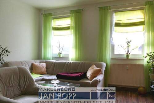 Wohnzimmer - 2 Zimmer Etagenwohnung in Greiz