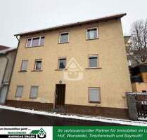 Ruhig gelegenes Mehrfamilienhaus mit Garage & Balkon - Arzberg