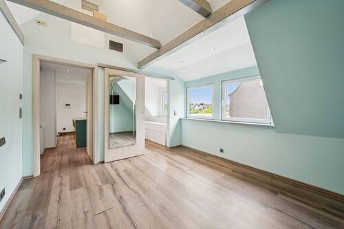 Schlafzimmer mit Ankleide - 