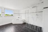 Badzimmer mit Whirwanne - 