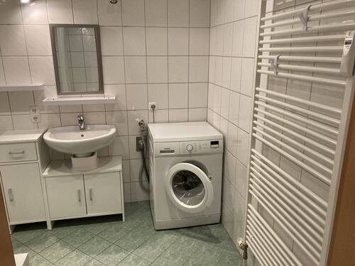 Badezimmer mit Dusche - 