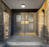 Wohnen mit Komfort: 2,5-Zimmer-Etagenwohnung mit Balkon, Garage und modernem Ambiente - Essen Bergerhausen