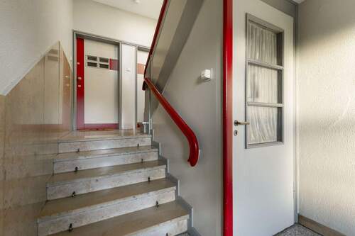 Treppenhaus - 2 Zimmer Etagenwohnung in Essen