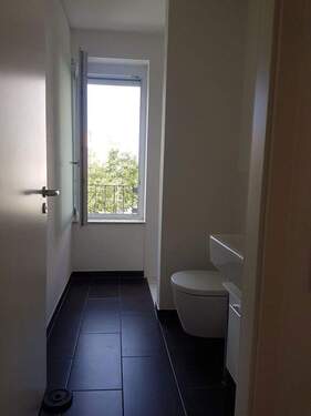 Gäste WC mit Dusche - 