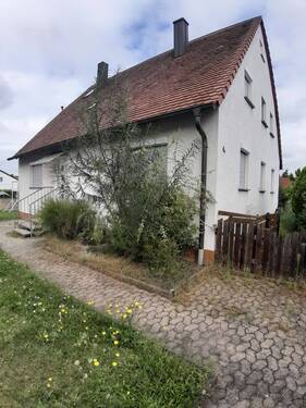 Ansicht Eingangsbe. Hs.-Nr. 4a - 6 Zimmer Mehrfamilienhaus, Wohnhaus zum Kaufen in Zirndorf