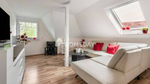 1. OG Wohnzimmer 1 - 