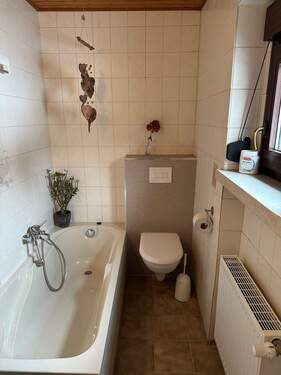 Tageslichtbadezimmer EG - 