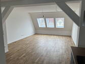 Bild 1 - Dachgeschosswohnung Dietzgenstraße 93