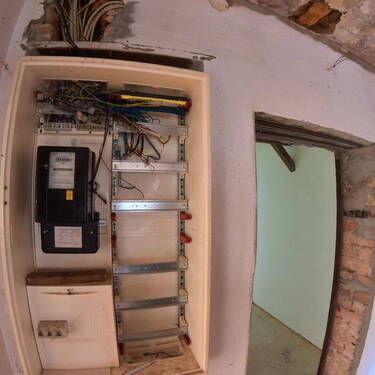 Zählerschrank zw gr. und kl. Z - 