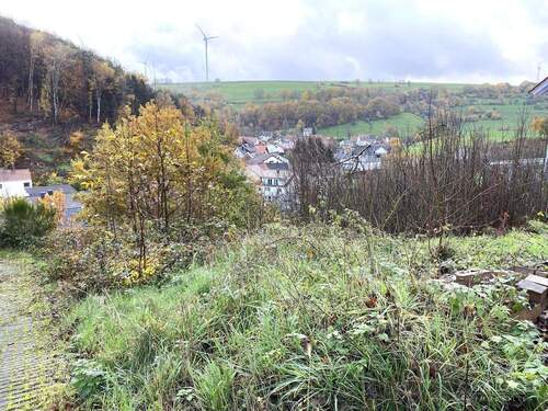 Blickrichtung Süd-Ost - Ruhig gelegenes Hanggrundstück mit Weitblick, in einer Sackgasse - Süd-Ost-Lage!
