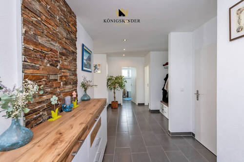 Haus_2_Wohnung1_Flur_DSC4125 - 
