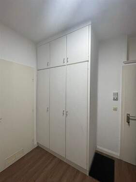 Flur/Eingangsbereich - 1 Zimmer Etagenwohnung zur Miete in Kiel