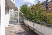 Balkon / Terrasse - 2 Zimmer Etagenwohnung zum Kaufen in Hamburg