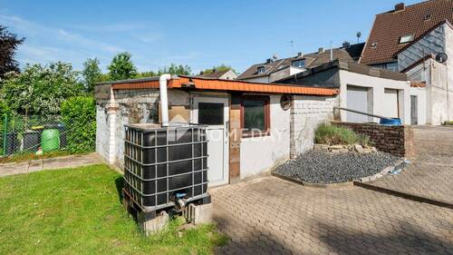 Nebenhaus - 