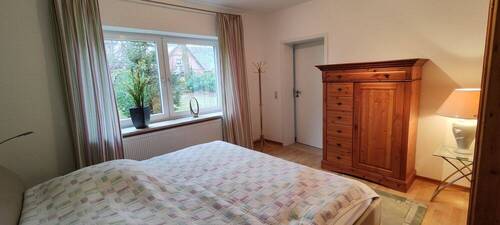 Schlafzimmer Ansicht 1 - 