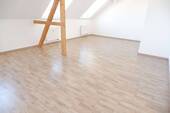  3.OG Laminat inkl. EBK ! PROVISIONSFREI !