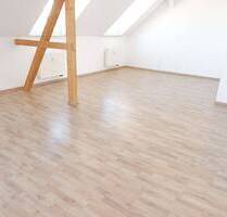TOP Whg. im Dachgeschoss = 3.OG Laminat inkl. EBK ! PROVISIONSFREI ! - Chemnitz Kappel