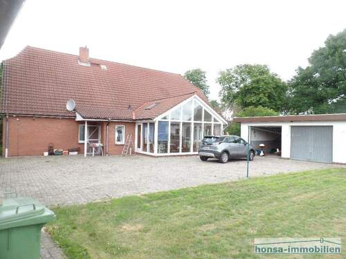 Wintergarten/ Garagen - 7 Zimmer Einfamilienhaus in Breddorf