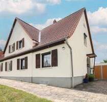 DHH mit Garage und kleinem Garten - Gröningen