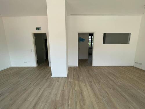 Verkaufsraum - 2 Zimmer Gewerbeobjekt (Büro, Produktion, Verkauf) in Magdeburg