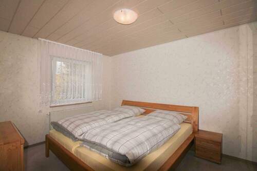 Schlafzimmer - EG - 5 Zimmer Einfamilienhaus in Nürnberg