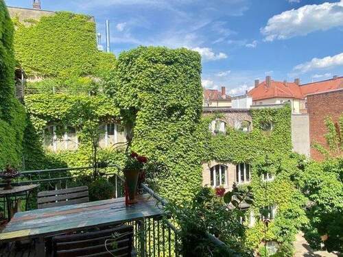 Außenansicht - ***ZEITLOS EDLER CHARME*** 2 ZIMMER WOHNUNG MIT EINBAUKÜCHE UND BALKON