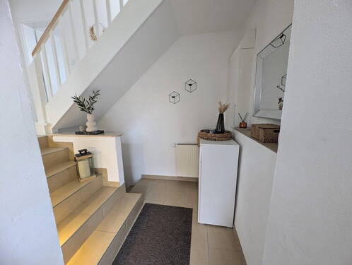 Flur - 3 Zimmer Doppelhaushälfte zum Kaufen in Betzdorf