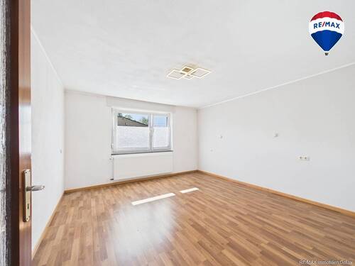 RE/MAX Immobilien DeLux Haus zu verkaufen in Besseringen - 