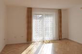 Wohnzimmer im Altbau (EG) - 