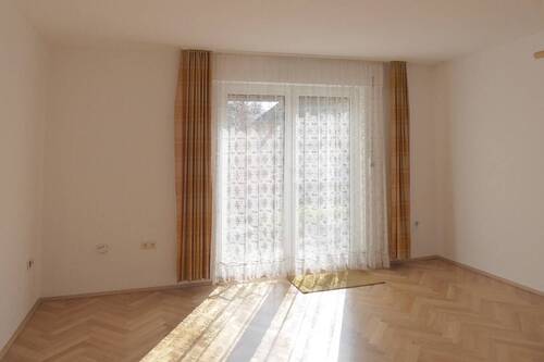 Wohnzimmer im Altbau (EG) - 