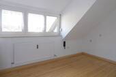 Zimmer im Altbau (OG) - 