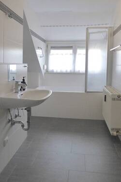 Bad im Altbau (OG) - 