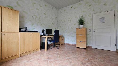 Gewerbeteil im EG - Büro 2 - 