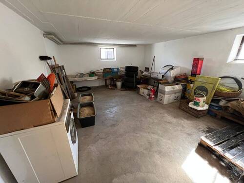 Garage - 
