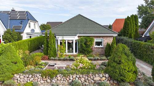 Luftbild - 5 Zimmer Einfamilienhaus in Altlandsberg