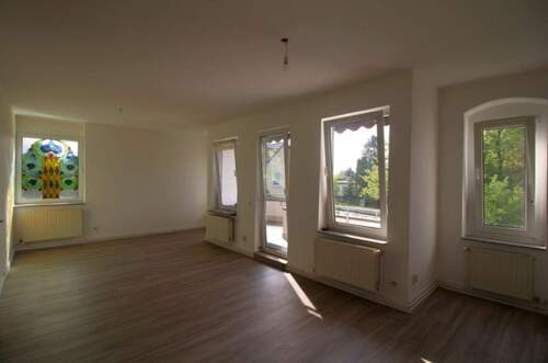 Wohnzimmer - Etagenwohnung mit 97,00 m² in Altlandsberg zur Miete
