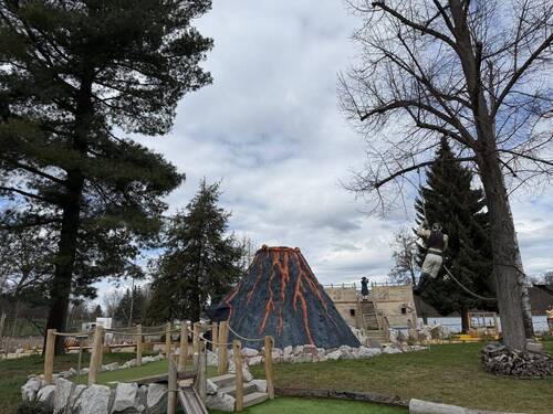 Piratengolf, Biergarten - 