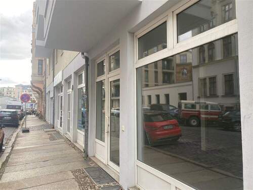 viel Platz für Ihre eigene Werbung - Büro mit 116,20 m² in Leipzig zur Miete