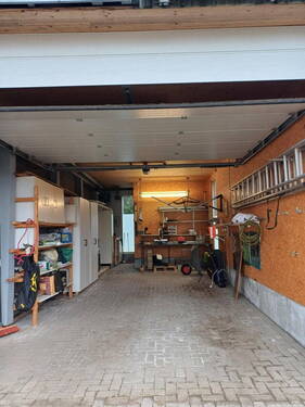 Garage - 