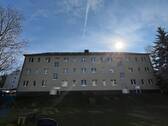 Hausansicht.jpg - Charmantes 2-Zimmer-Apartment mit Balkon in Chemnitz Hilbersdorf